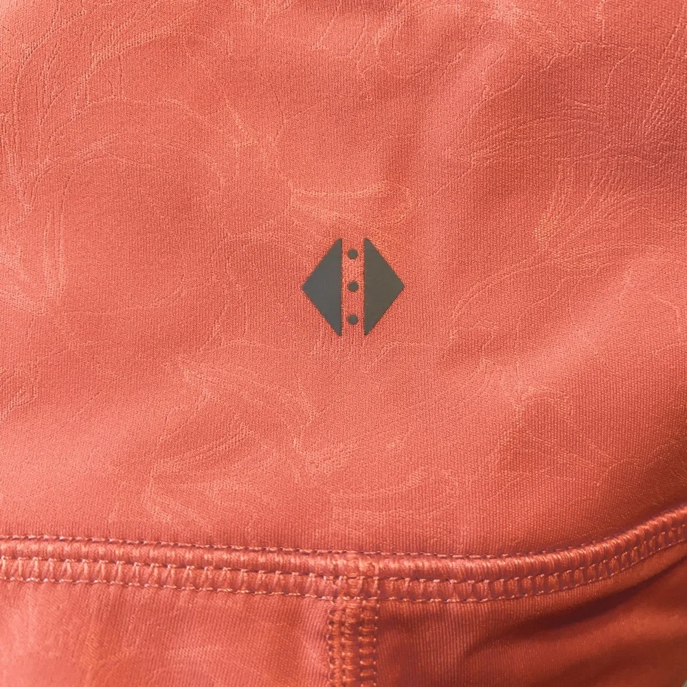 NWT Tavi Noir High Waisted 7/8 Tight in Poppy - Picture 2 of 5